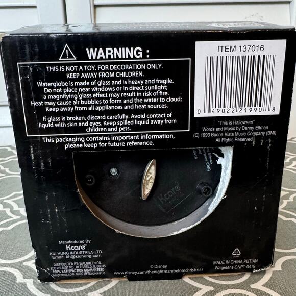 Disney Nightmare Before Christmas Snow Globe Musical This is Halloween New - Picture 5 of 6